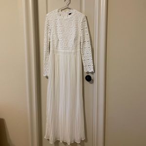 Simplee White Lace Maxi Dress